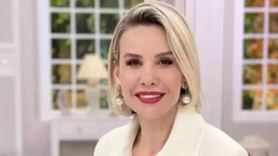 Esra Erol'u hiç böyle görmedeniz! Ünlü sunucu yıllar önce rol adlığı diziyle herkesi şok etti: Rolü çok fena... 3